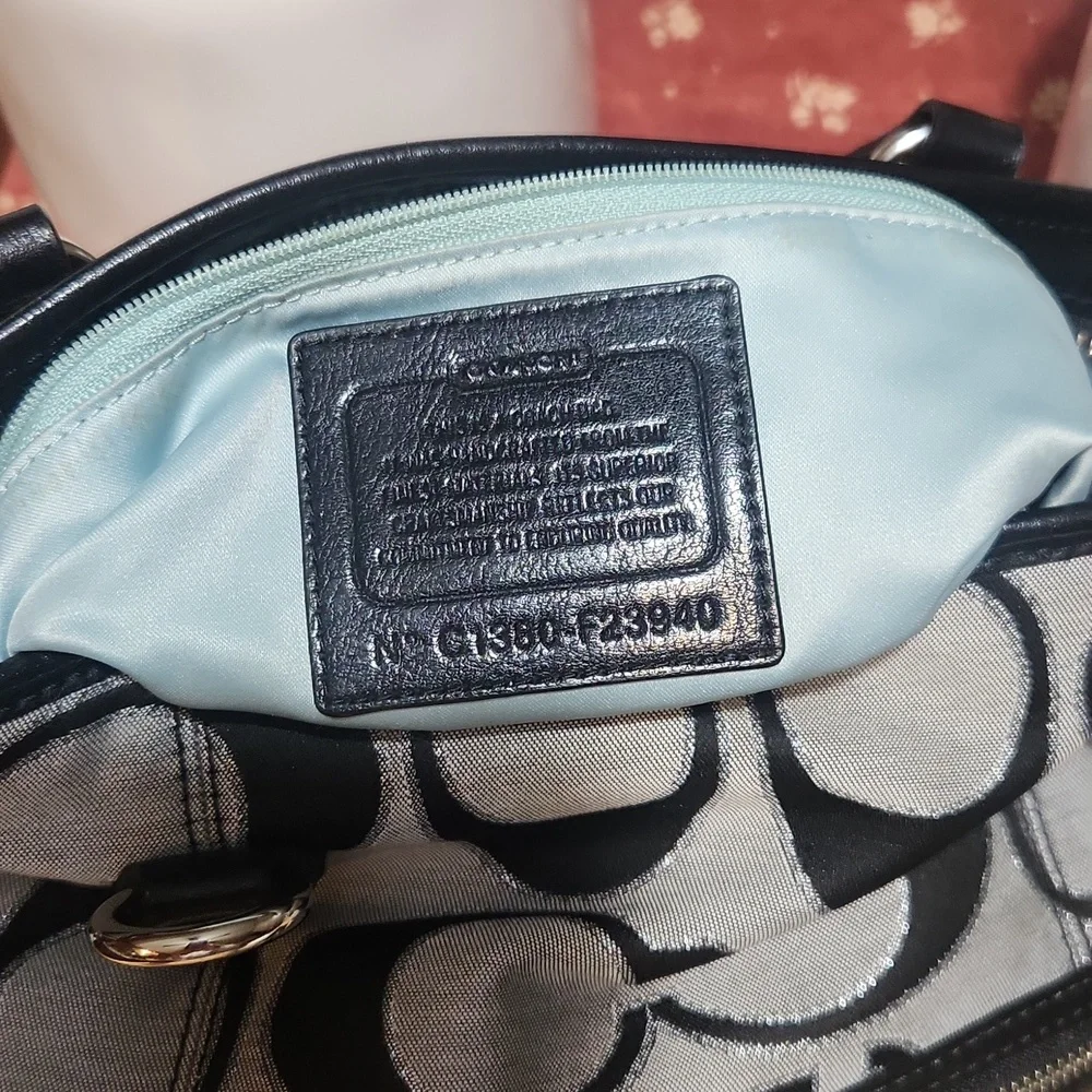 Coach Bag - Picture 11 of 15